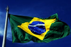 Neymar não treina em apresentação e preocupa a duas semanas da Copa
